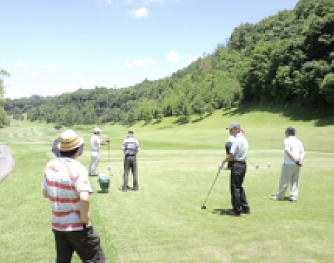 サークル活動で「ツイン・コム」